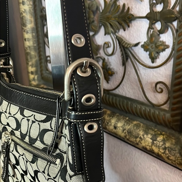 NIB Coach Crossbody Bag - Classic Black and gray print - adjustable strap. - Picture 4 of 15